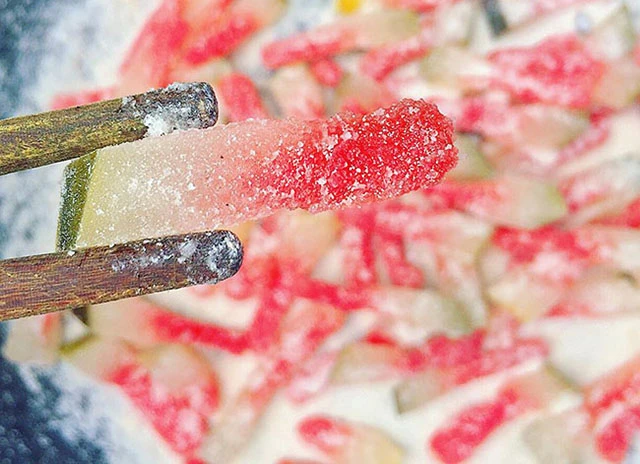 Gợi ý 6 món ngon lạ miệng từ cùi vỏ dưa hấu