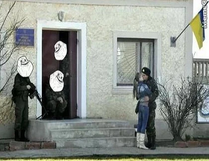 Ảnh cười Facebook: FA đi lính cũng không yên