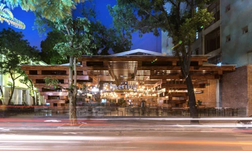 Thế giới "ngả mũ" kiến trúc độc của nhà hàng Việt 