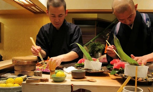 Những nhà hàng siêu đắt đỏ dành cho đại gia dịp Tết