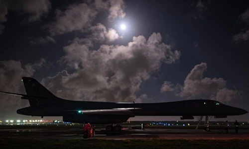 Mỹ, Hàn và Nhật phô diễn chiến cơ thị uy Triều Tiên