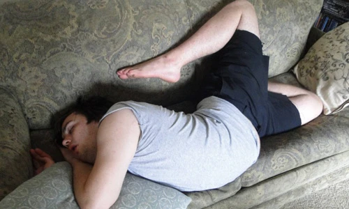 Những thế ngủ bá đạo bị chụp trộm khiến nạn nhân dở khóc dở cười