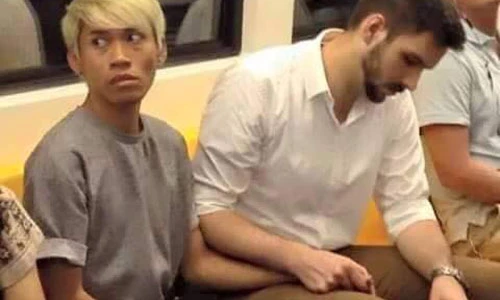 Cặp đồng tính nam chênh lệch lớn về ngoại hình gây bão