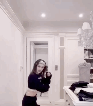 Tieu thu nha CEO Huawei xinh dep gioi giang-Hinh-6