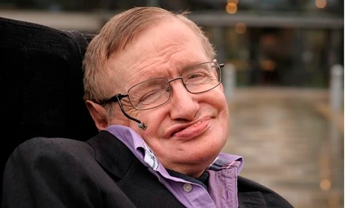 Vì sao Stephen Hawking có thể chống chọi căn bệnh tử thần hơn 50 năm?