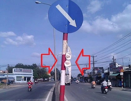 Ảnh cười Facebook: Biển báo giao thông “sexy“