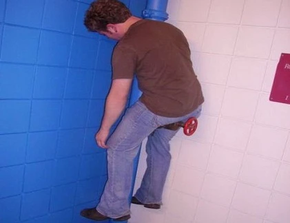 Nực cười hành động của những người say (4)