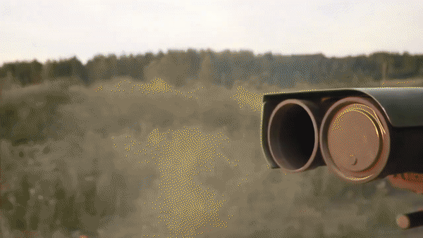 Cuối cùng là lớp giáp phức hợp, được chế tạo từ nhiều lớp giáp thép cường độ cao kết hợp với sợi thủy tinh gia cường và vật liệu gốm.