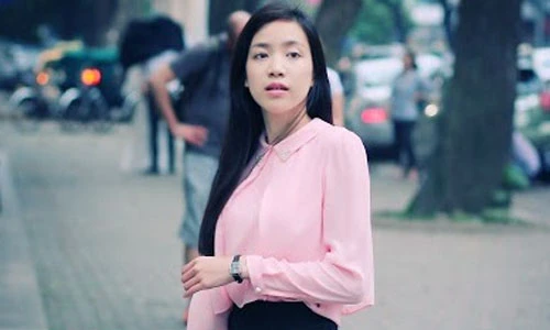 Vẻ đẹp lai Việt - Nga của nữ sinh ĐH Quốc Gia