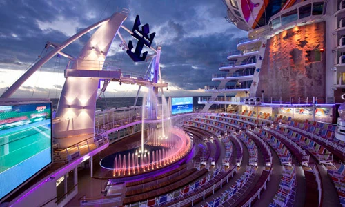 Cận cảnh "thành phố nổi" trên biển siêu xa hoa