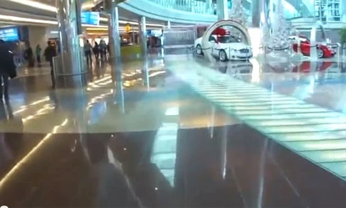 Video: Sân bay lớn nhất thế giới ở Dubai