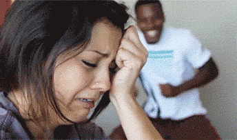 Dỗ mãi không nín vậy?