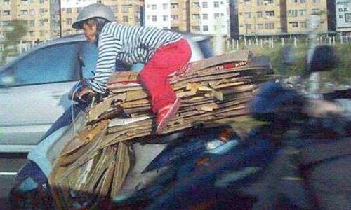 Những "dị nhân" lái xe trên đường phố 