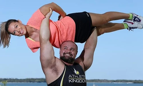 Chiêm ngưỡng cơ bắp 10 người đàn ông khỏe nhất thế giới