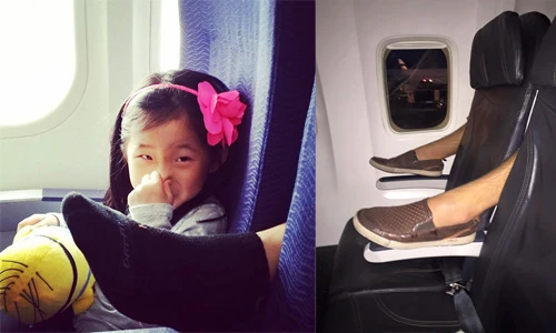 Những hình ảnh phản cảm của hành khách trên máy bay
