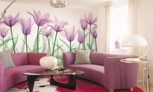 Trang trí phòng đẹp lạ với giấy dán tường họa tiết hoa lá