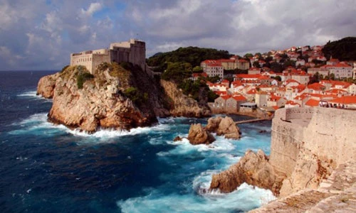 10 địa điểm có cảnh đẹp ngỡ trong phim viễn tưởng