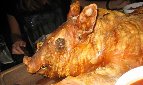 Tận mục những bữa tiệc năm mới siêu độc đáo