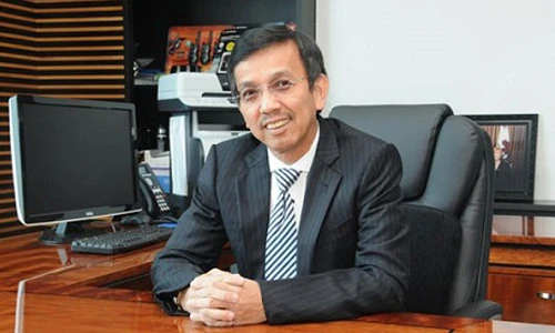 Chân dung đại gia bãi rác gốc Việt làm giàu trên đất Mỹ