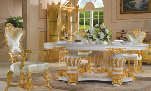 Nội thất dát vàng, pha lê “kịch độc” trong nhà đại gia