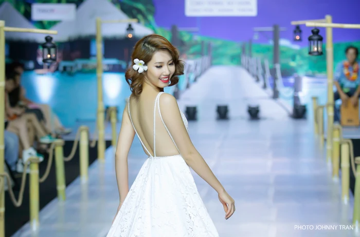 Gu thời trang gợi cảm nữ diễn viên bị ghét nhất “Gạo nếp, gạo tẻ“