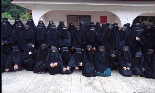 Ảnh cười Facebook: Khi người Hồi giáo chụp ảnh tập thể