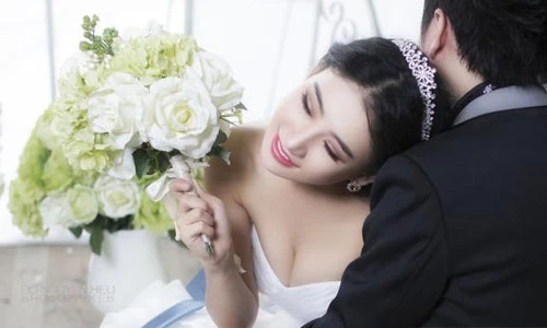 Lộ ảnh cưới mộng mơ của DJ Oxy