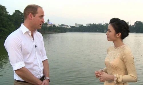 MC "nói tiếng Anh như gió" giao lưu với Hoàng tử William là ai?