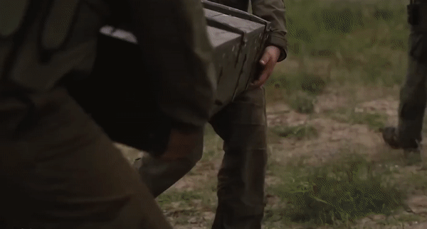 Hiện loại pháo chống tăng MT-12 đang được sử dụng trong một số cuộc xung đột đang diễn ra.