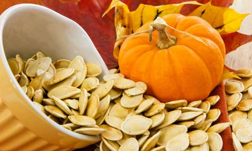 Nên ăn thường xuyên hạt bí vì những lợi ích tuyệt vời này