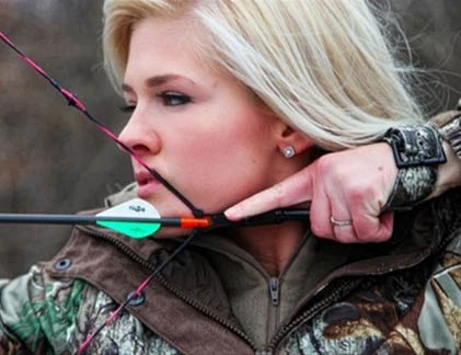 Nữ quân nhân Mỹ xinh đẹp, rắn rỏi