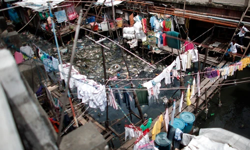 Bộ ảnh gây sốc về khu ổ chuột rách nát ở Manila