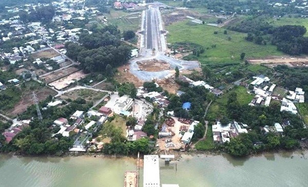 Thi công dự án đường trục trung tâm phường Trấn Biên (trước đây là đường trục trung tâm TP Biên Hòa). Ảnh tư liệu: HAC dong-nai-2.jpg