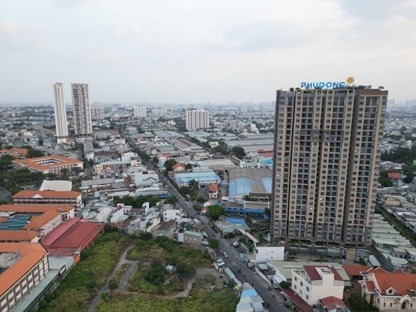 Giá căn hộ tại các khu vực giáp ranh TP HCM như Dĩ An, Thuận An (Bình Dương cũ) tăng mạnh. Ảnh minh họa chung-cu-3.jpg