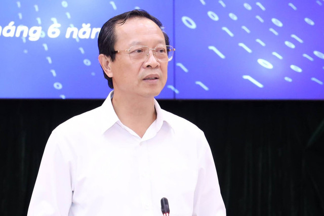 GS Huỳnh Văn Chương, Cục trưởng Cục Quản lý chất lượng (Bộ GD-ĐT). cham-thi2.jpg