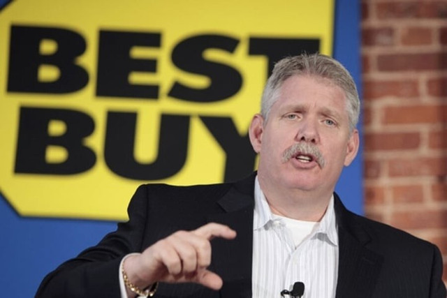 Brian Dunn - cựu CEO hãng bán lẻ Best Buy. Ảnh: Csmonitor ty-phu2.jpg