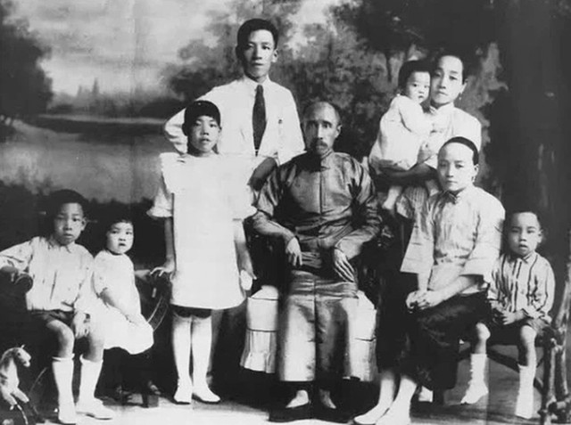 Gia phong nhà họ Bối được duy trì từ đời này sang đời khác. Ảnh: Sohu gia-toc1.jpg