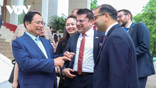 Các doanh nghiệp Anh quốc đánh giá rất cao vai trò mang tính chất trọng tâm của Thủ tướng Phạm Minh Chính Các doanh nghiệp Anh quốc đánh giá rất cao vai trò mang tính chất trọng tâm của Thủ tướng Phạm Minh Chính