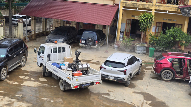 Ngành y tế Thái Nguyên phun hóa chất tại phường Gia Sàng (tỉnh Thái Nguyên) Ngành y tế Thái Nguyên phun hóa chất tại phường Gia Sàng (tỉnh Thái Nguyên)