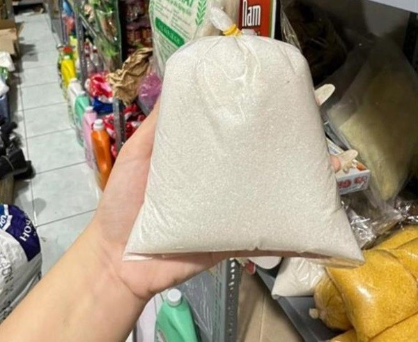 Đường không rõ nguồn gốc được bán ở các chợ, cửa hàng tạp hóa. anh-2.jpg