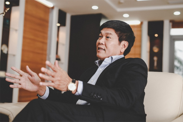 Câu chuyện khởi nghiệp thăng trầm của 6 tỷ phú Việt Nam được Forbes vinh danh - Hình 9 Cau chuyen khoi nghiep thang tram cua 6 ty phu Viet Nam duoc Forbes vinh danh-Hinh-9