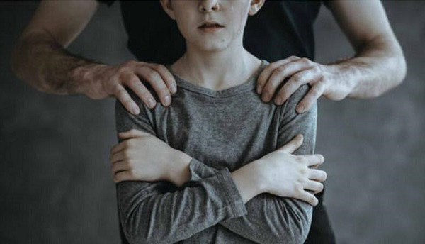 Trung Quốc: Thầy giáo nổi tiếng giở trò đồi bại với nhiều nam sinh Trung Quoc: Thay giao noi tieng gio tro doi bai voi nhieu nam sinh