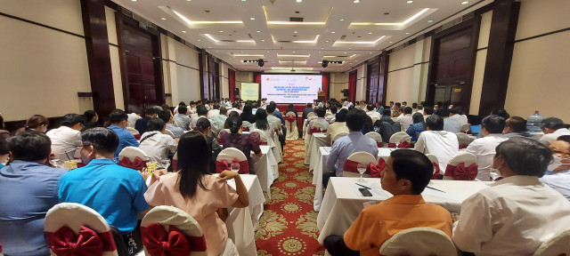 Nâng tỷ lệ lao động qua đào tạo đạt 70% trong tổng lực lượng lao động Nang ty le lao dong qua dao tao dat 70% trong tong luc luong lao dong