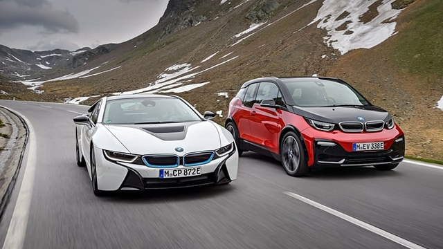 BMW gây ấn tượng với xe điện tại Mỹ ngày quý đầu năm 2024 - Hình 2 BMW gay an tuong voi xe dien tai My ngay quy dau nam 2024-Hinh-2
