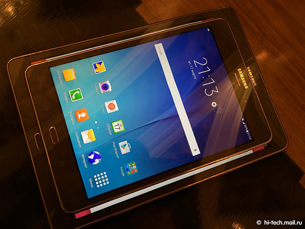 Máy tính bảng Samsung ngày càng giống iPad? - Hình 4 May tinh bang Samsung ngay cang giong iPad?-Hinh-4