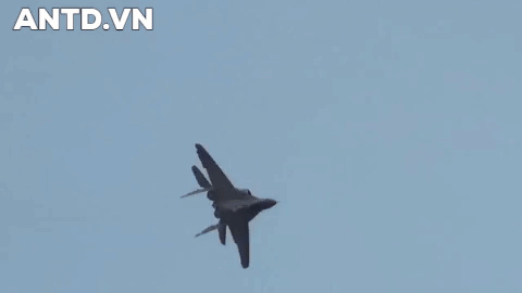 Trước sự chậm trễ của chương trình tiêm kích tàng hình Su-57, báo chí Mỹ đã được dịp công kích Nga khi cho rằng chiếc chiến đấu cơ này chắc chắn sẽ thất bại.