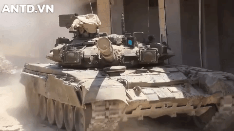 Hiện tại giới quan sát nhận định, trong biên chế của quân đội Syria đang có trong biên chế khoảng 50 xe tăng chủ lực T-90A.