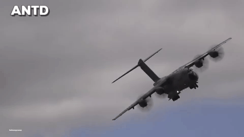 Không quân Thổ Nhĩ Kỳ đã ký hợp đồng mua 10 chiếc A-400M và họ đã nhận được 9 chiếc. Được biết nước này đang tiếp tục đàm phán để mua thêm dòng vận tải cơ hiện đại này.