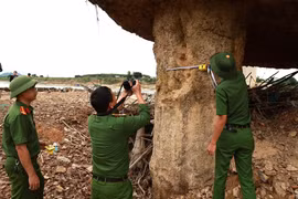 Kiến nghị khởi tố việc trụ cầu Sông Lô mất lớp bê tông bảo vệ