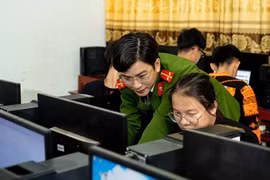 Công an Bắc Ninh dạy công nghệ số miễn phí cho học sinh vùng cao